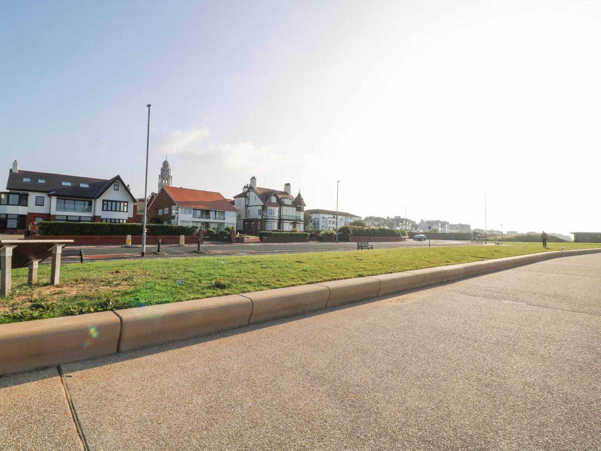 6D Clifton Drive Lytham St Annes Exterior foto