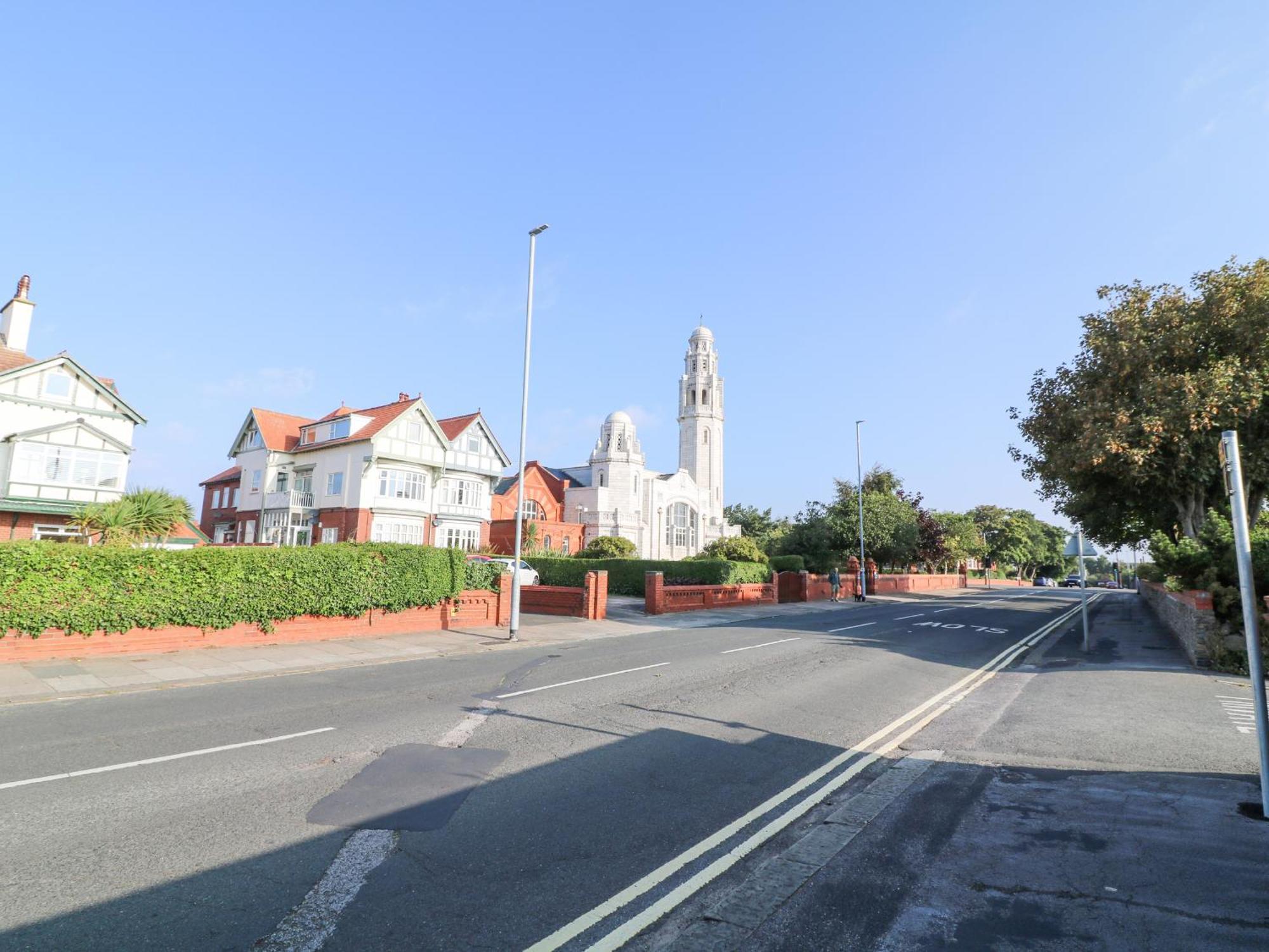 6D Clifton Drive Lytham St Annes Exterior foto